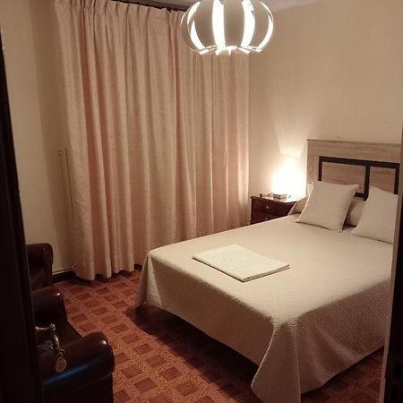 Habitacion Matrimonial Centro Ciudad Oviedo Exteriör bild